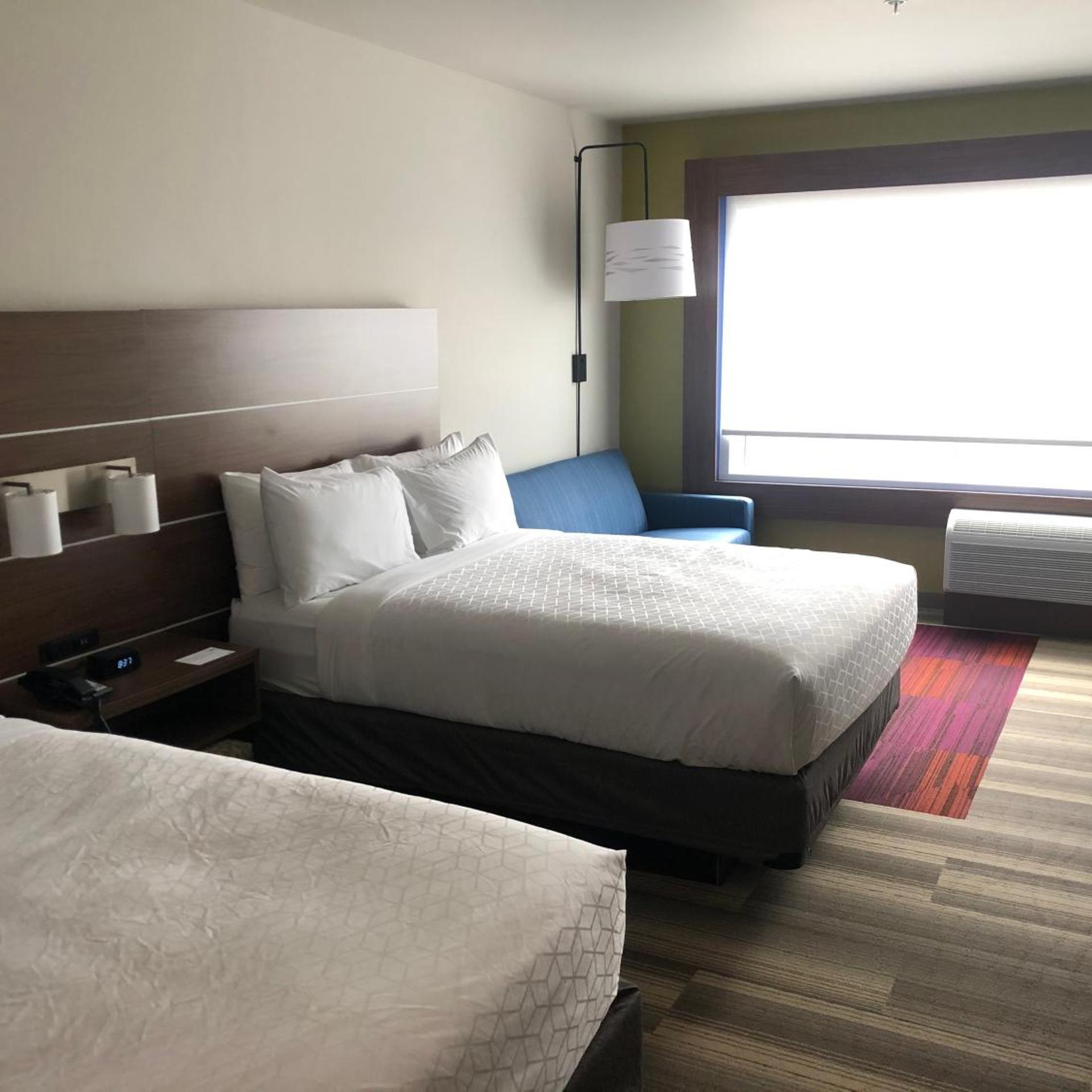 holiday inn express and suites madison w middleton