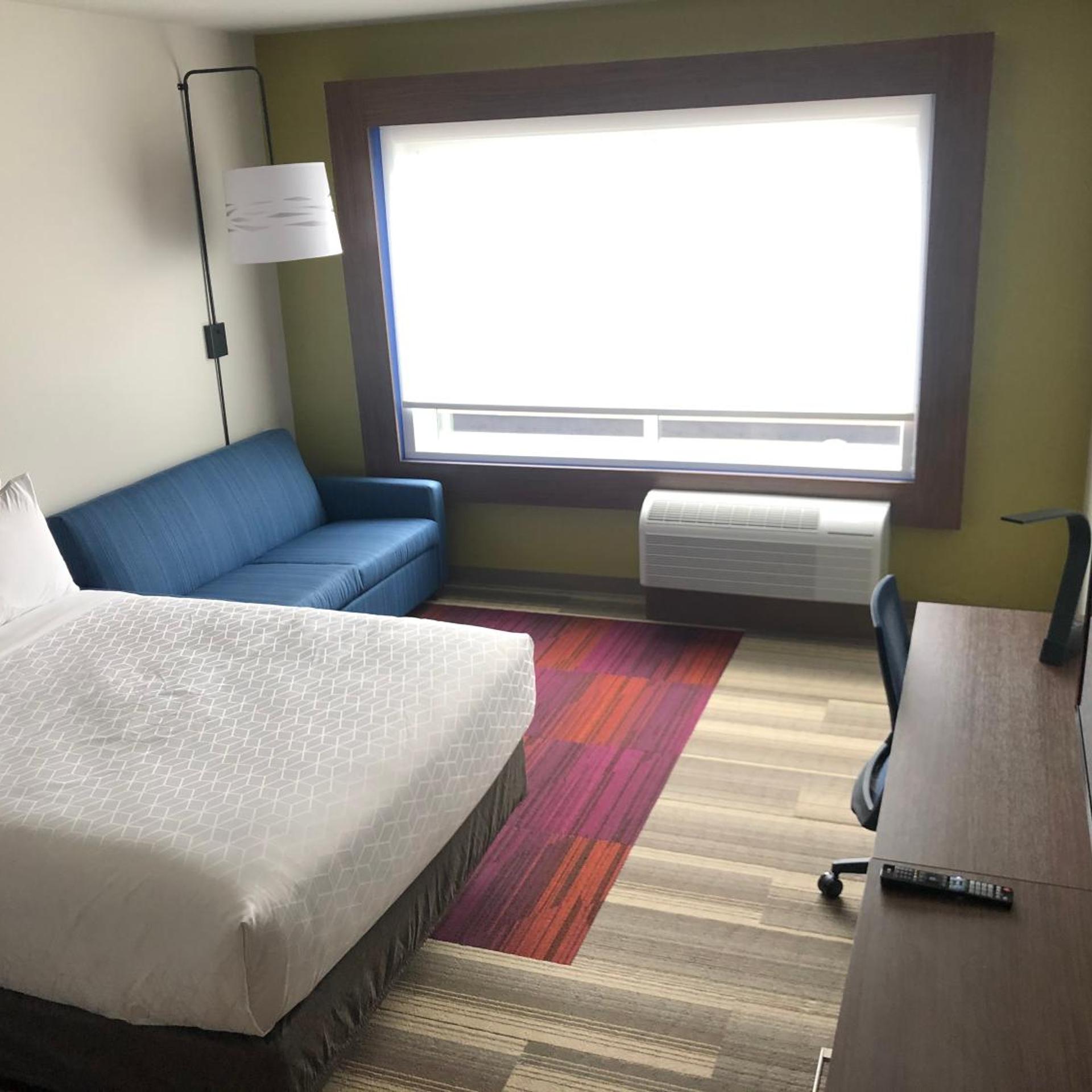 holiday inn express and suites madison w middleton