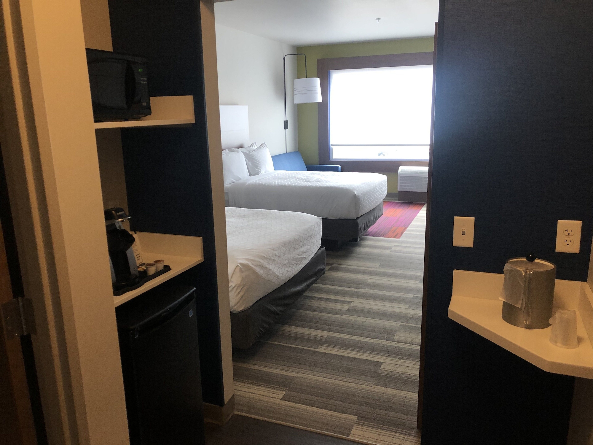 holiday inn express and suites madison w middleton