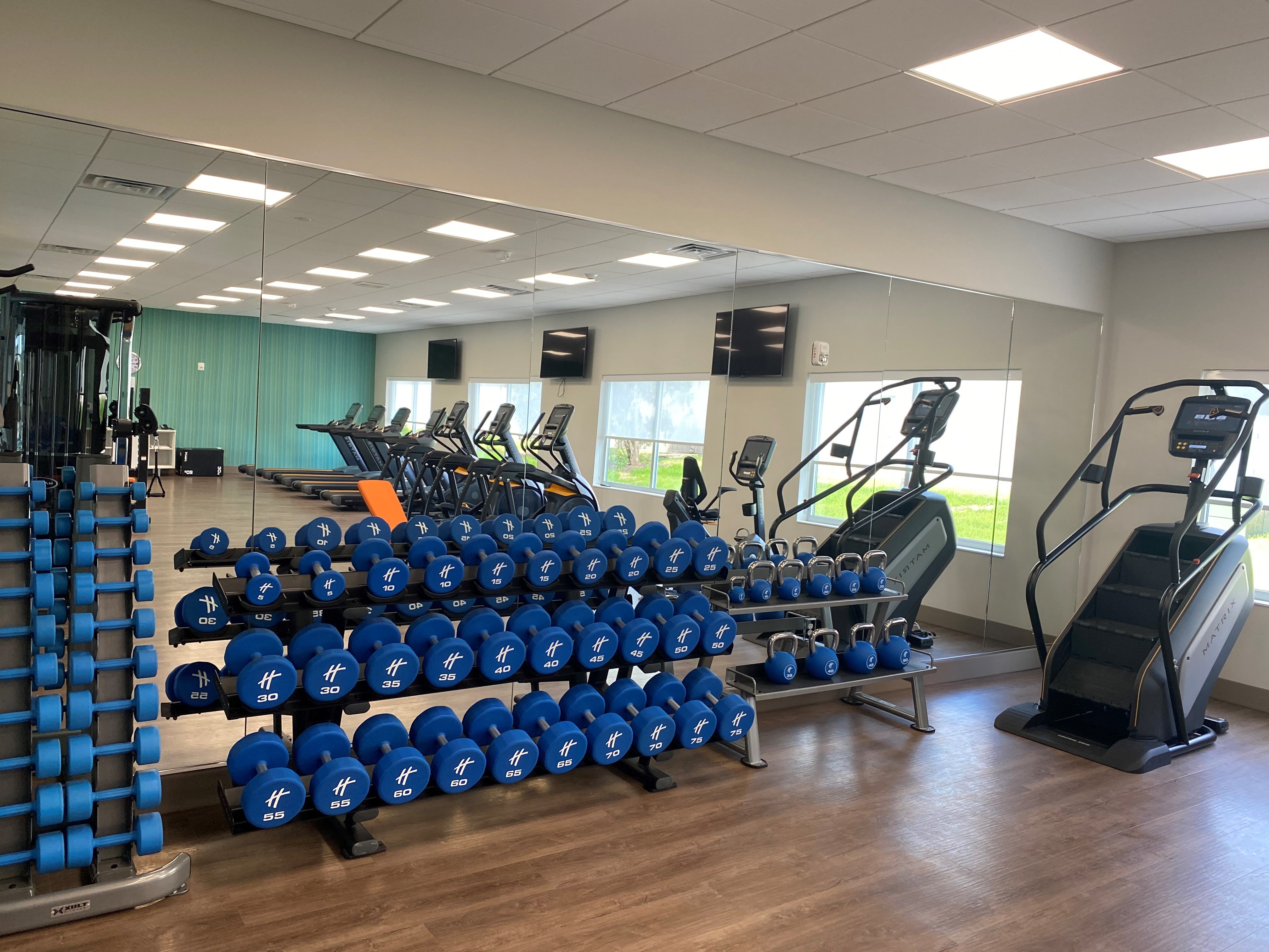 holiday inn express and suites madison w middleton
