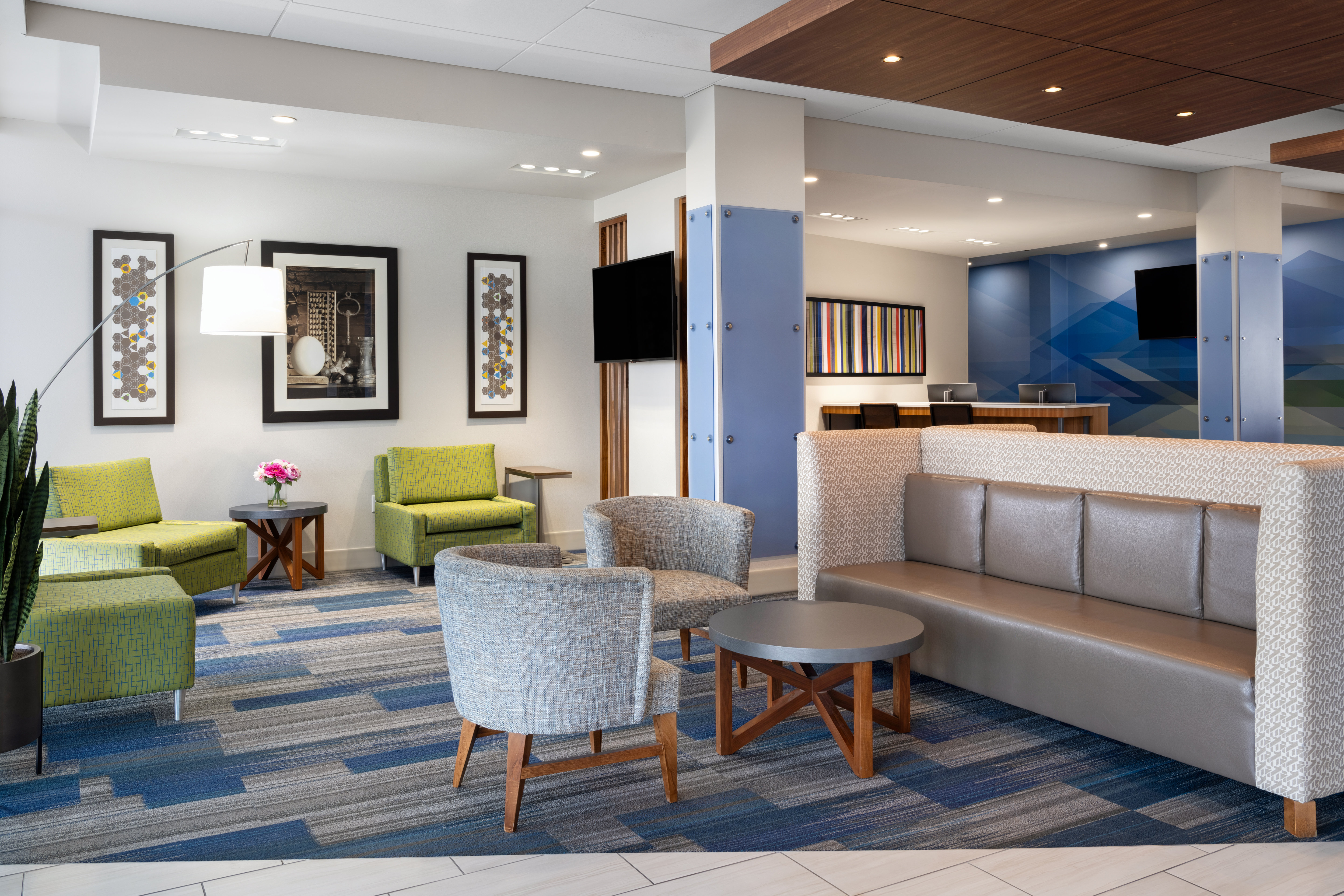 holiday inn express and suites madison w middleton