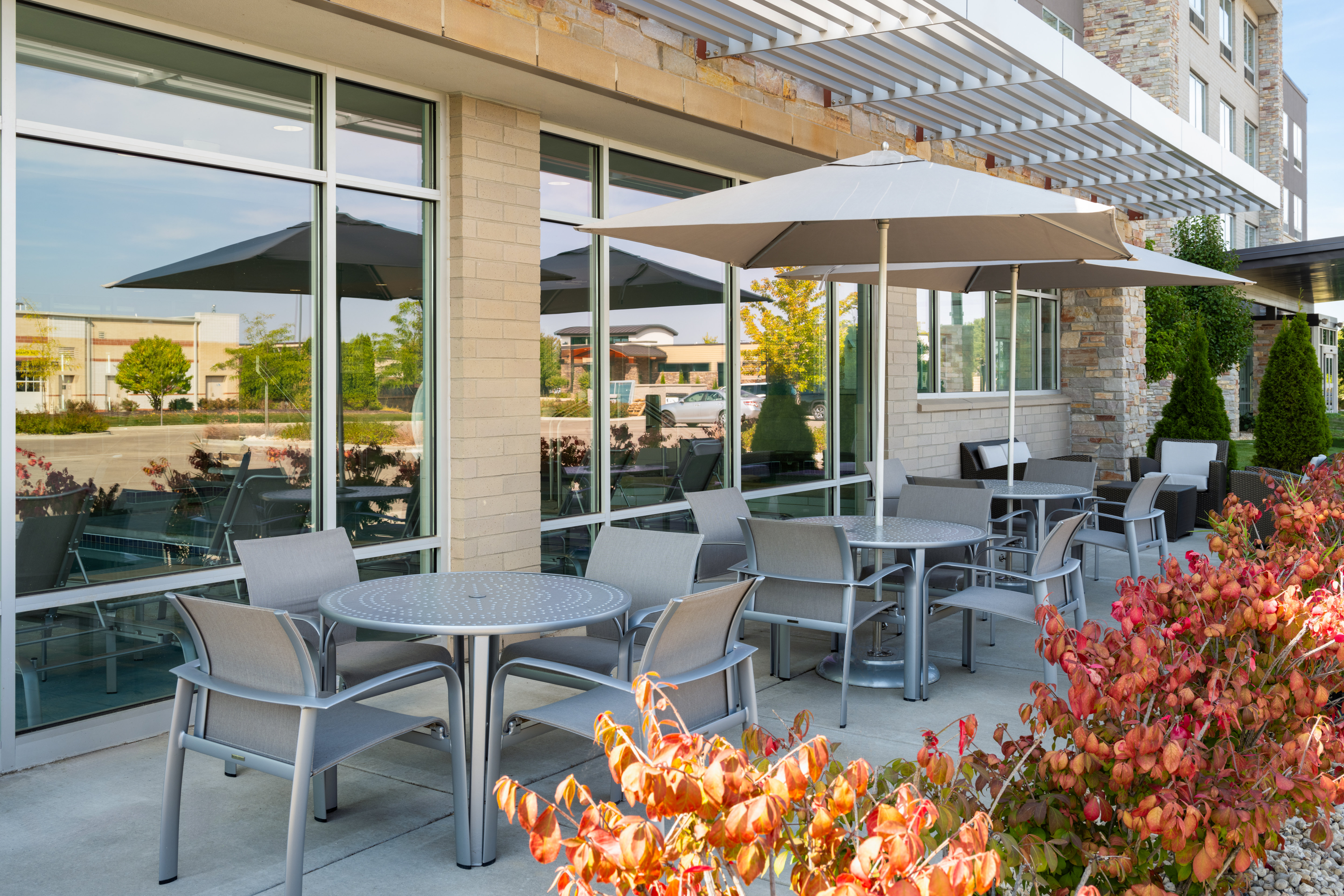 holiday inn express and suites madison w middleton