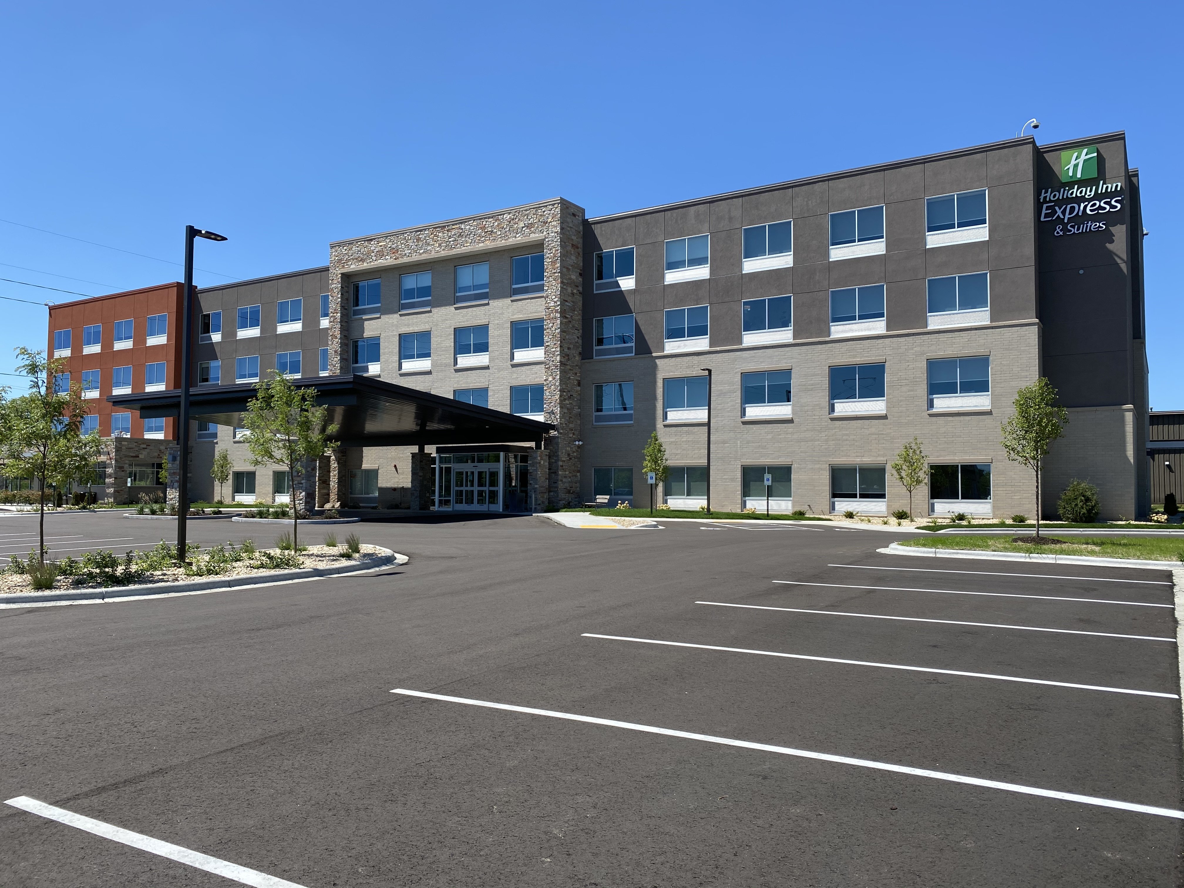 holiday inn express and suites madison w middleton