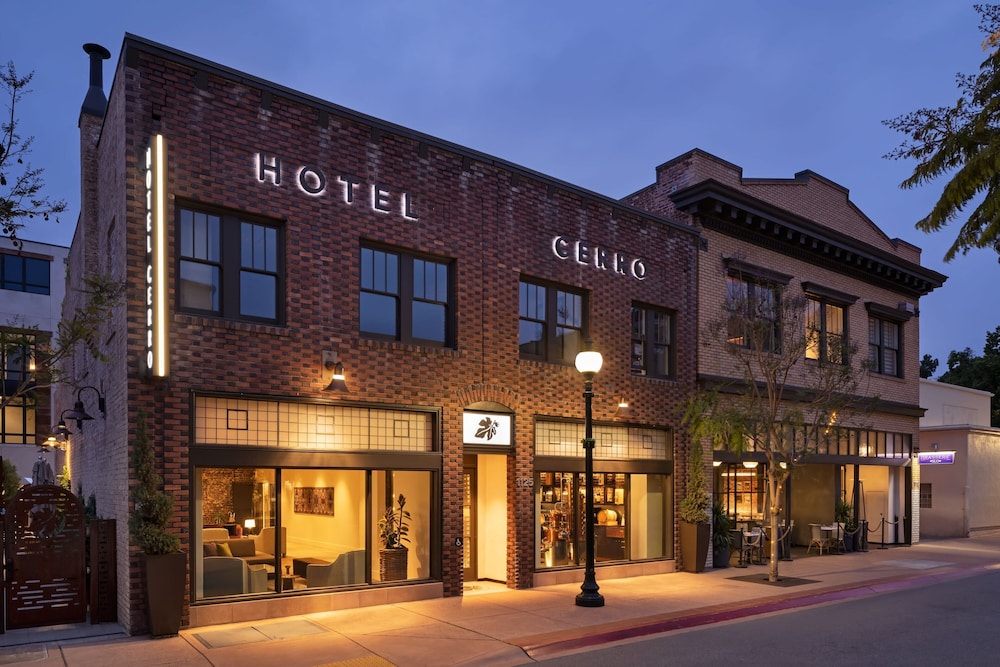 hotel cerro autograph collection