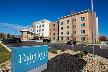 fairfield inn and suites by marriott dayton north