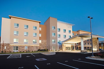 fairfield inn and suites by marriott dayton north