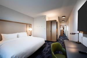 fairfield inn and suites by marriott dayton north