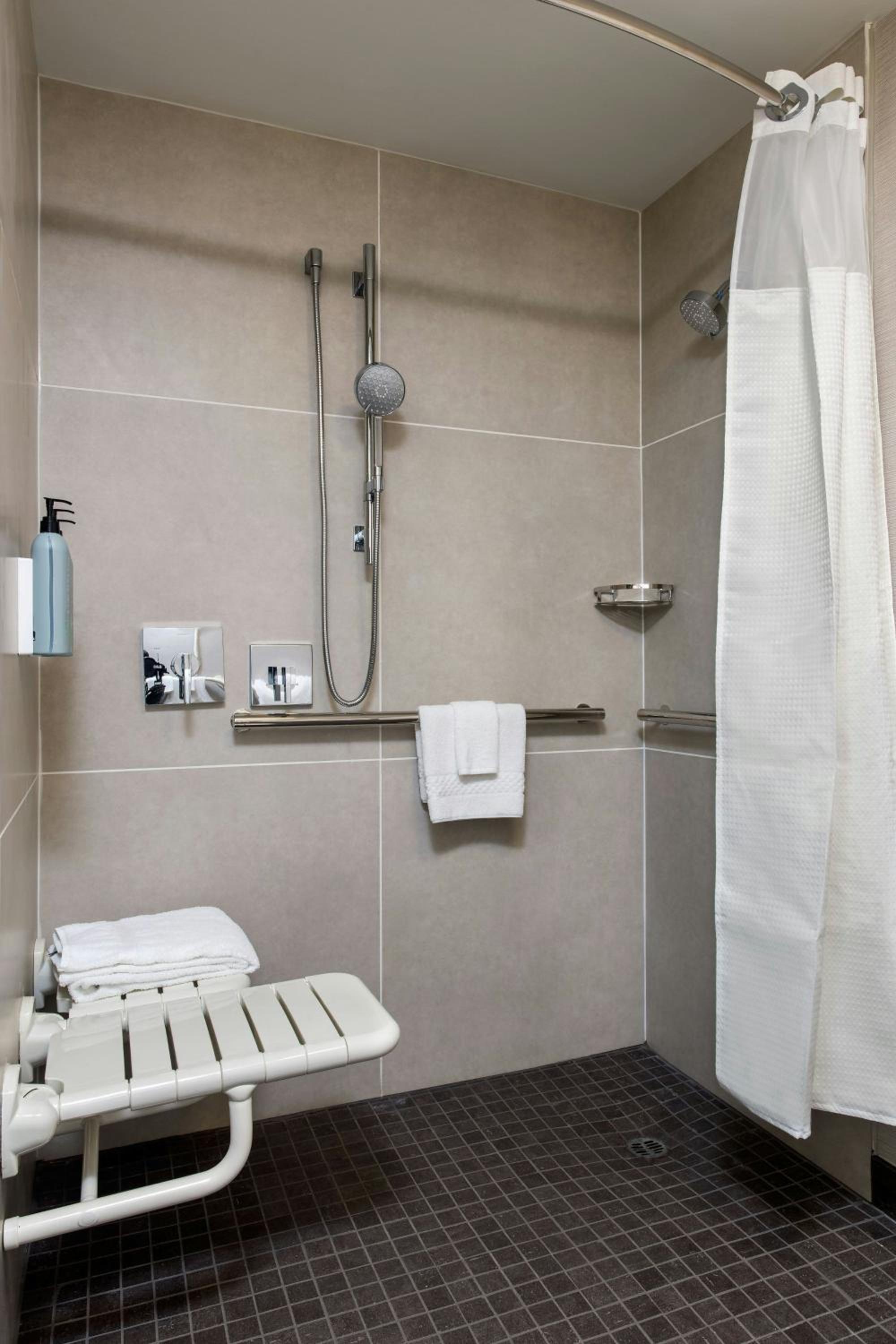 hol inn exp suisun city napa valley area
