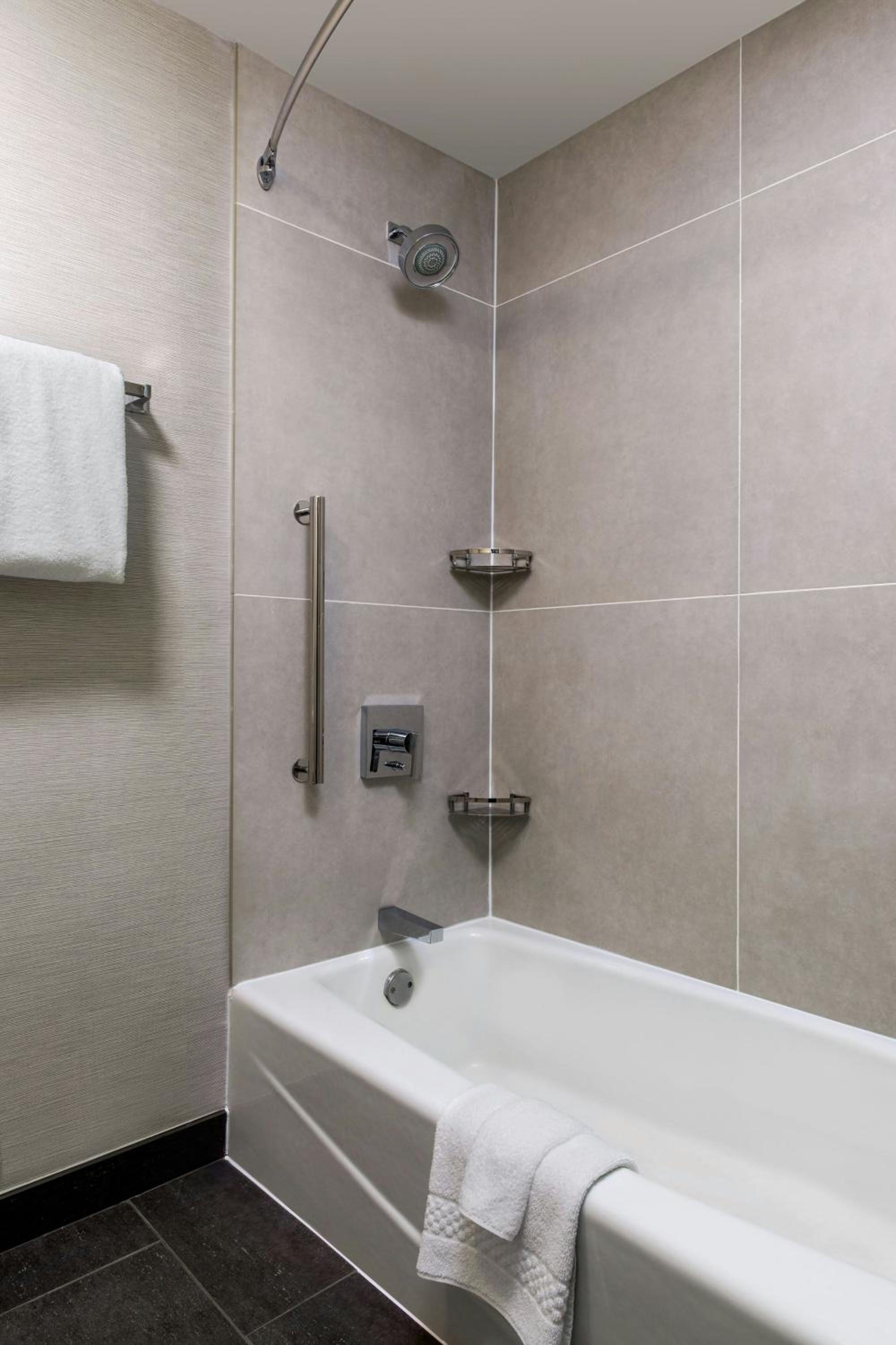 hol inn exp suisun city napa valley area