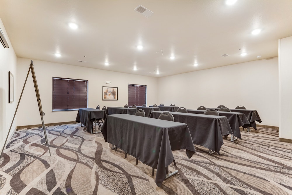 cobblestone hotel and suites cozad
