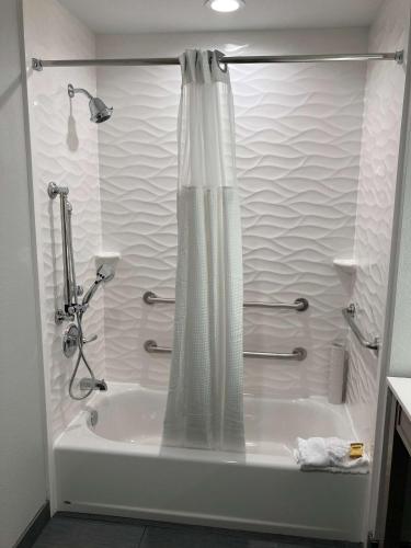 best western plus mid county
