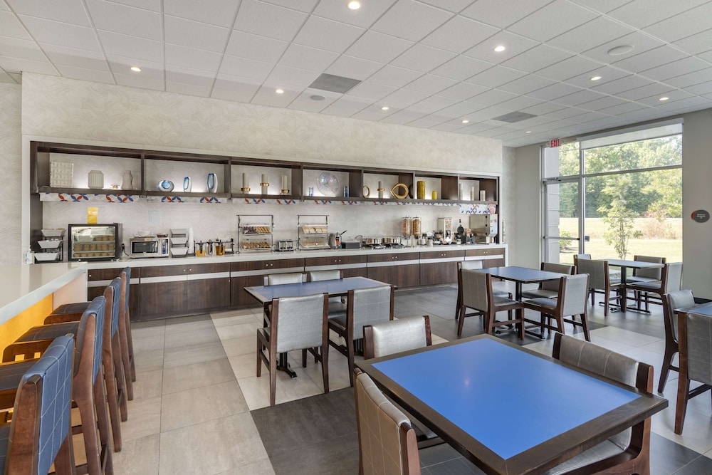 glo best western savannah gateway i 95