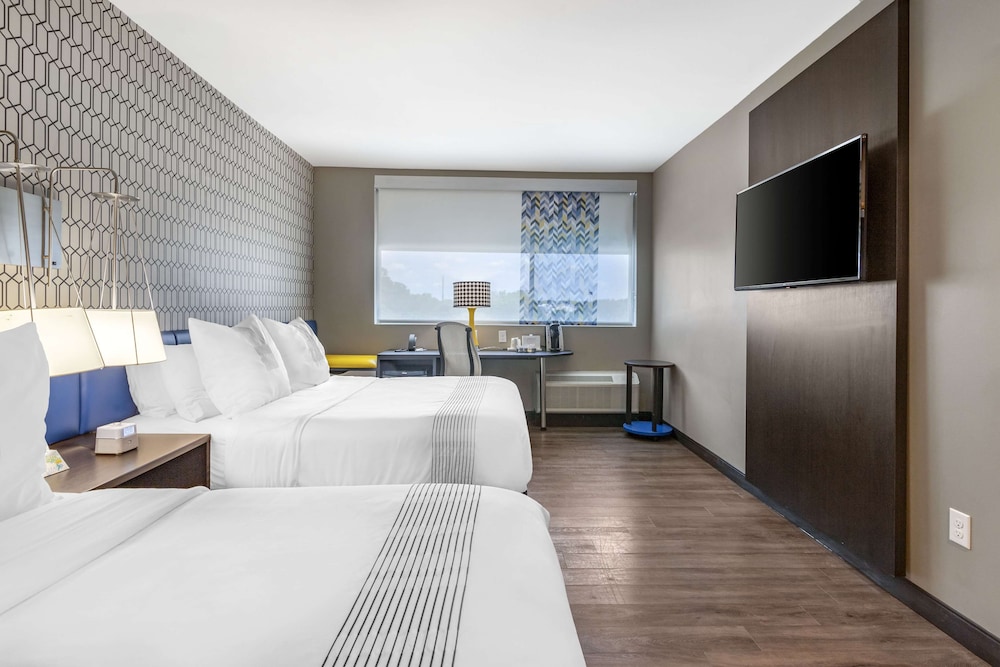 glo best western savannah gateway i 95