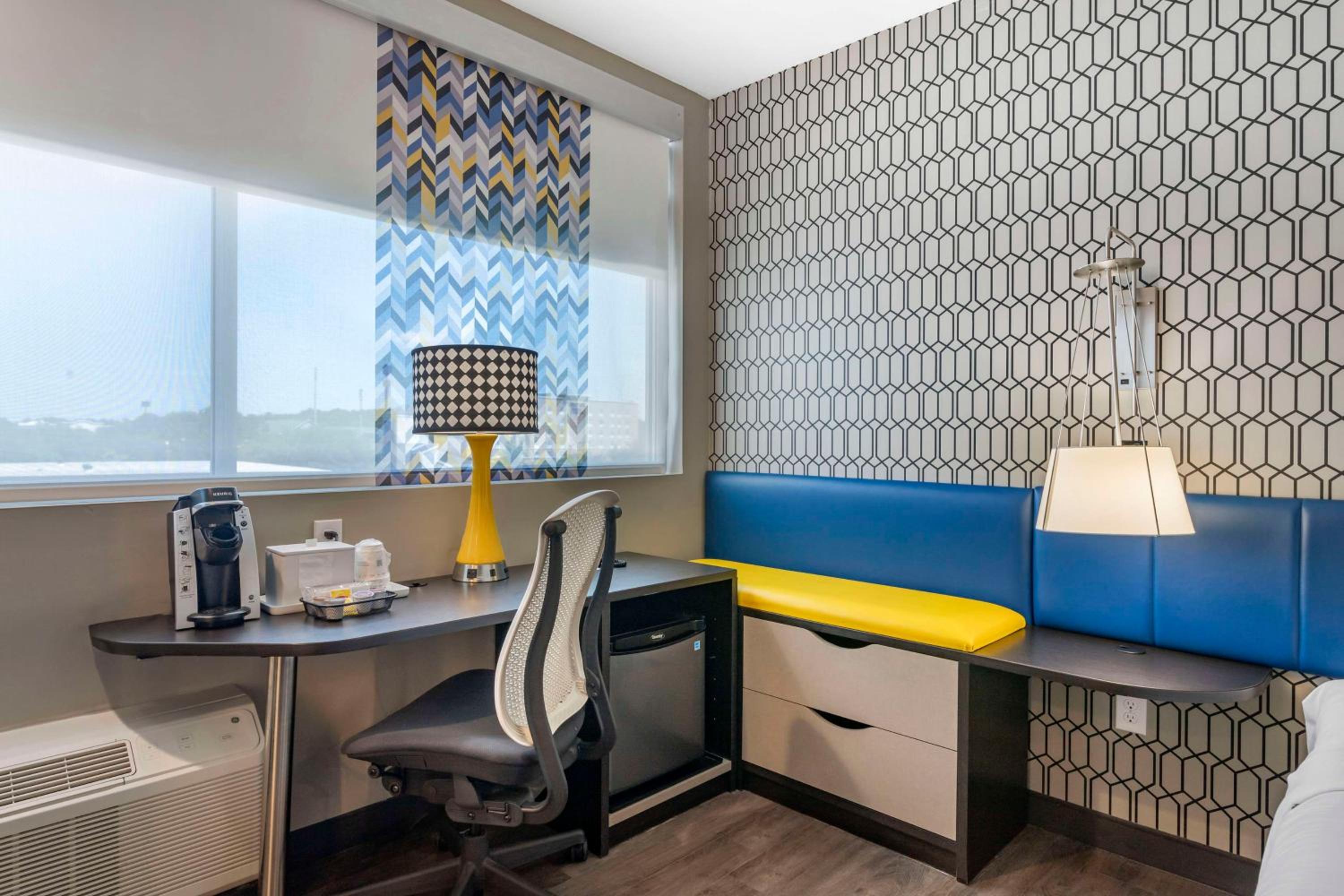 glo best western savannah gateway i 95