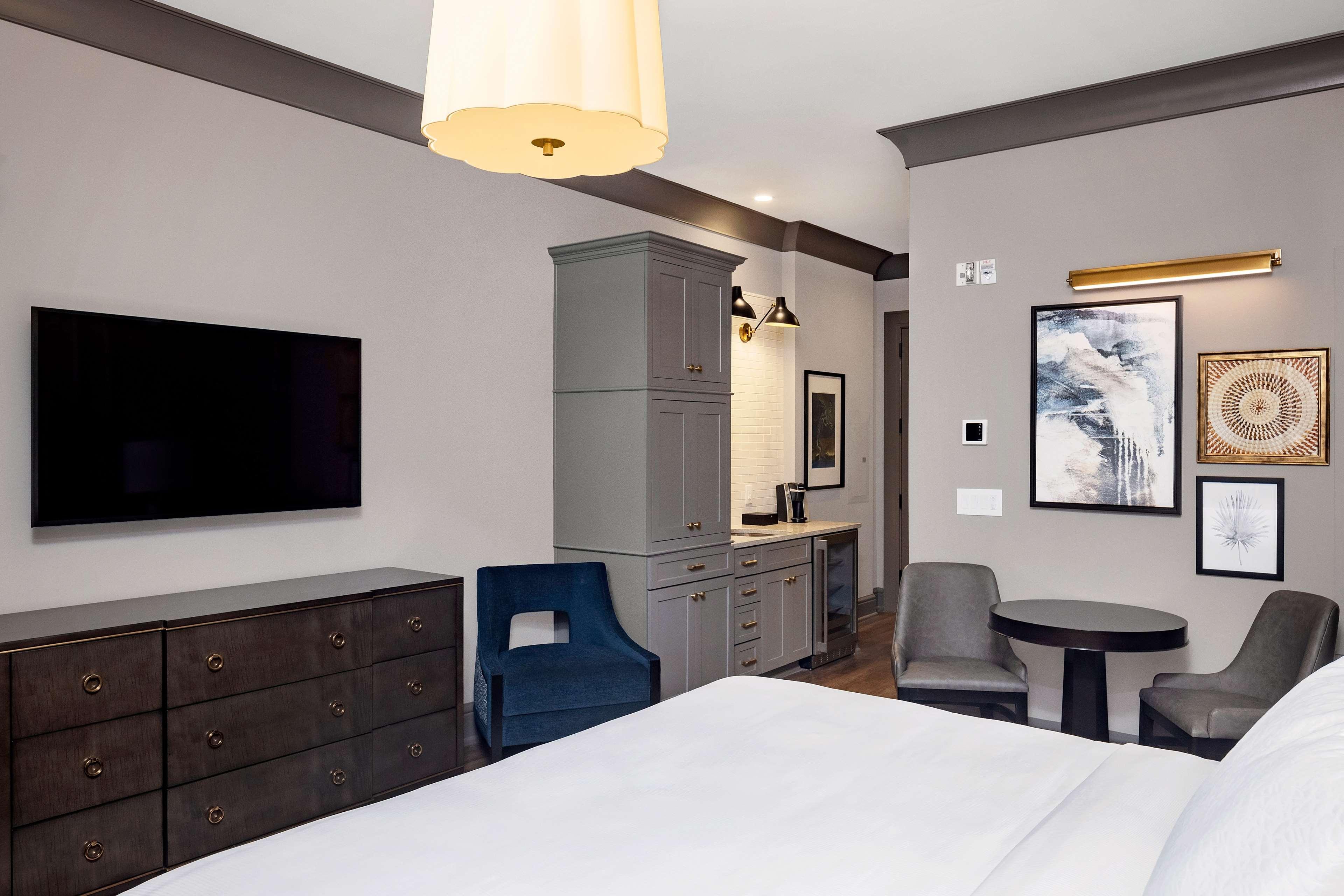 hilton club liberty place charleston