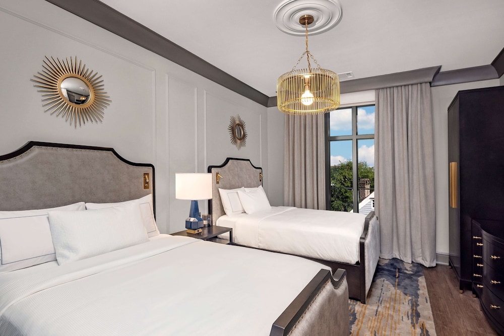 hilton club liberty place charleston
