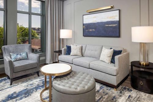 hilton club liberty place charleston