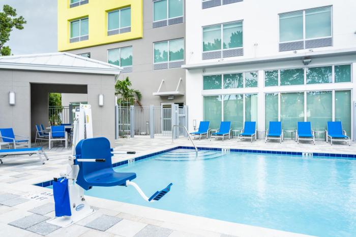 holiday inn express doral miami an ihg hotel