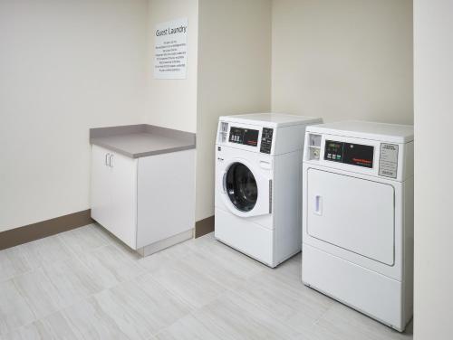 holiday inn express doral miami an ihg hotel