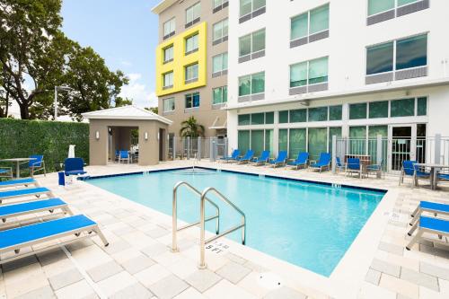 holiday inn express doral miami an ihg hotel