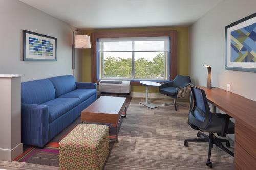 holiday inn express doral miami an ihg hotel