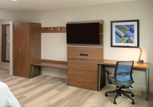 holiday inn express doral miami an ihg hotel