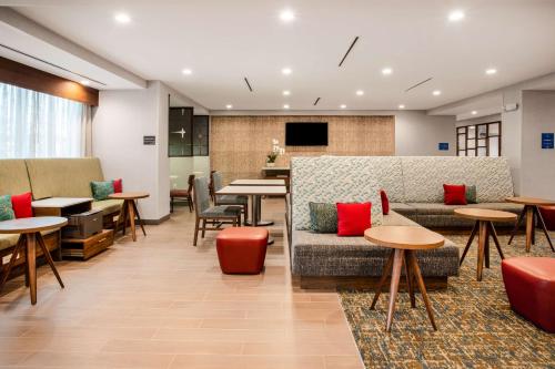 hampton inn and suites north port