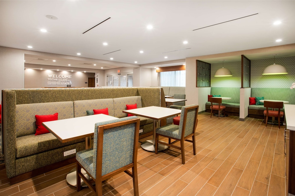 hampton inn and suites north port