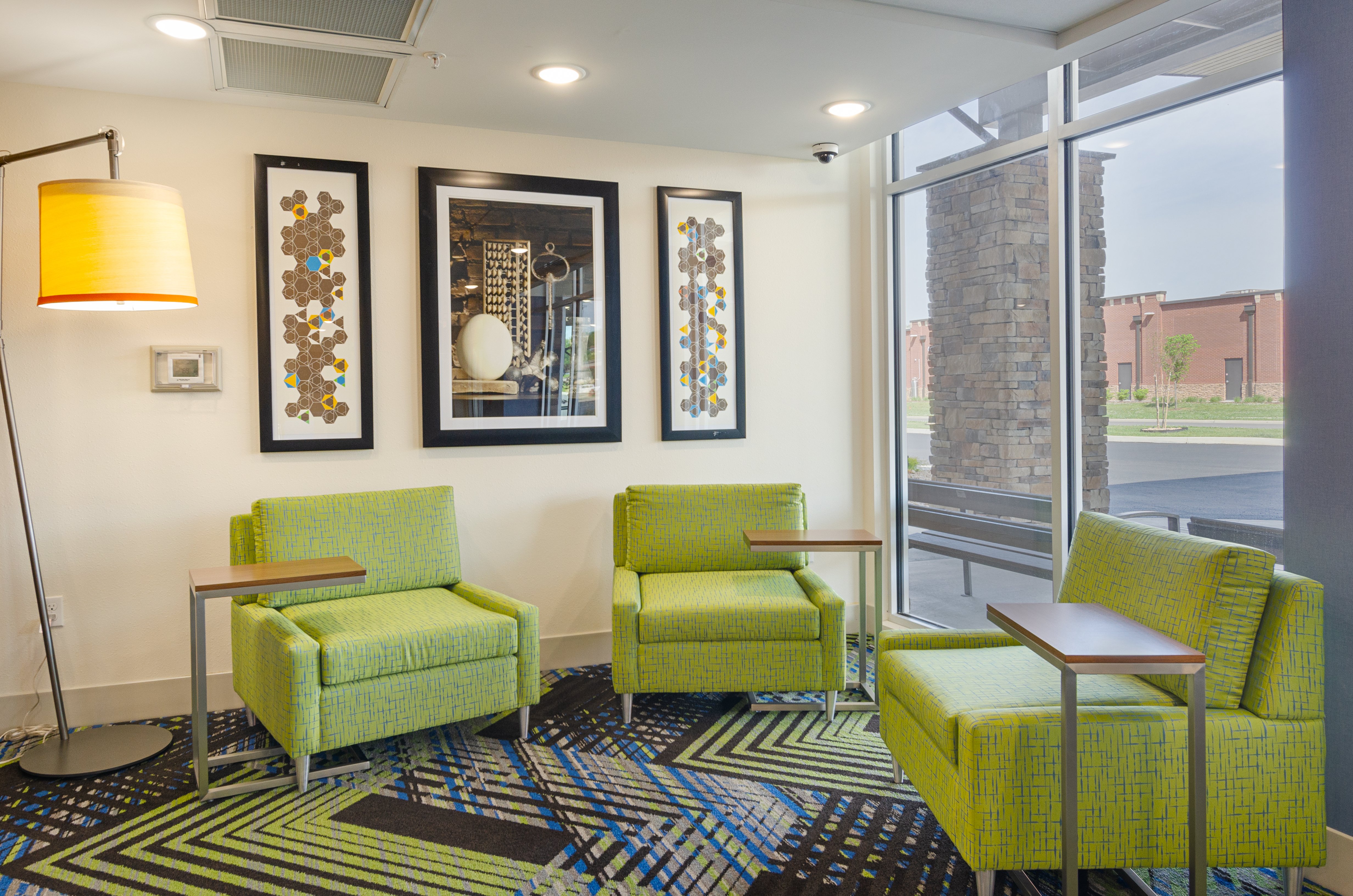 holiday inn express and suites abingdon an ihg hotel