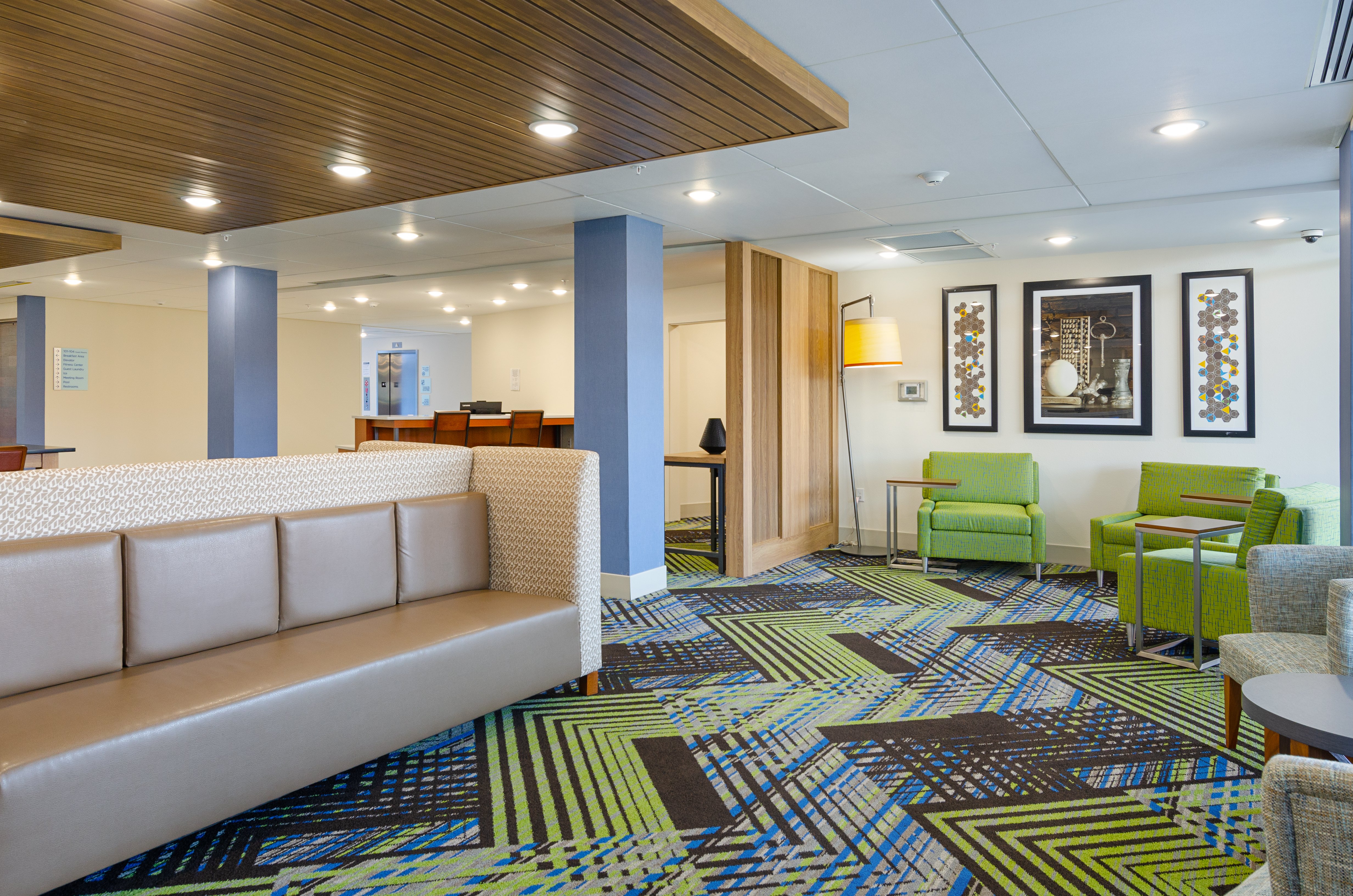 holiday inn express and suites abingdon an ihg hotel