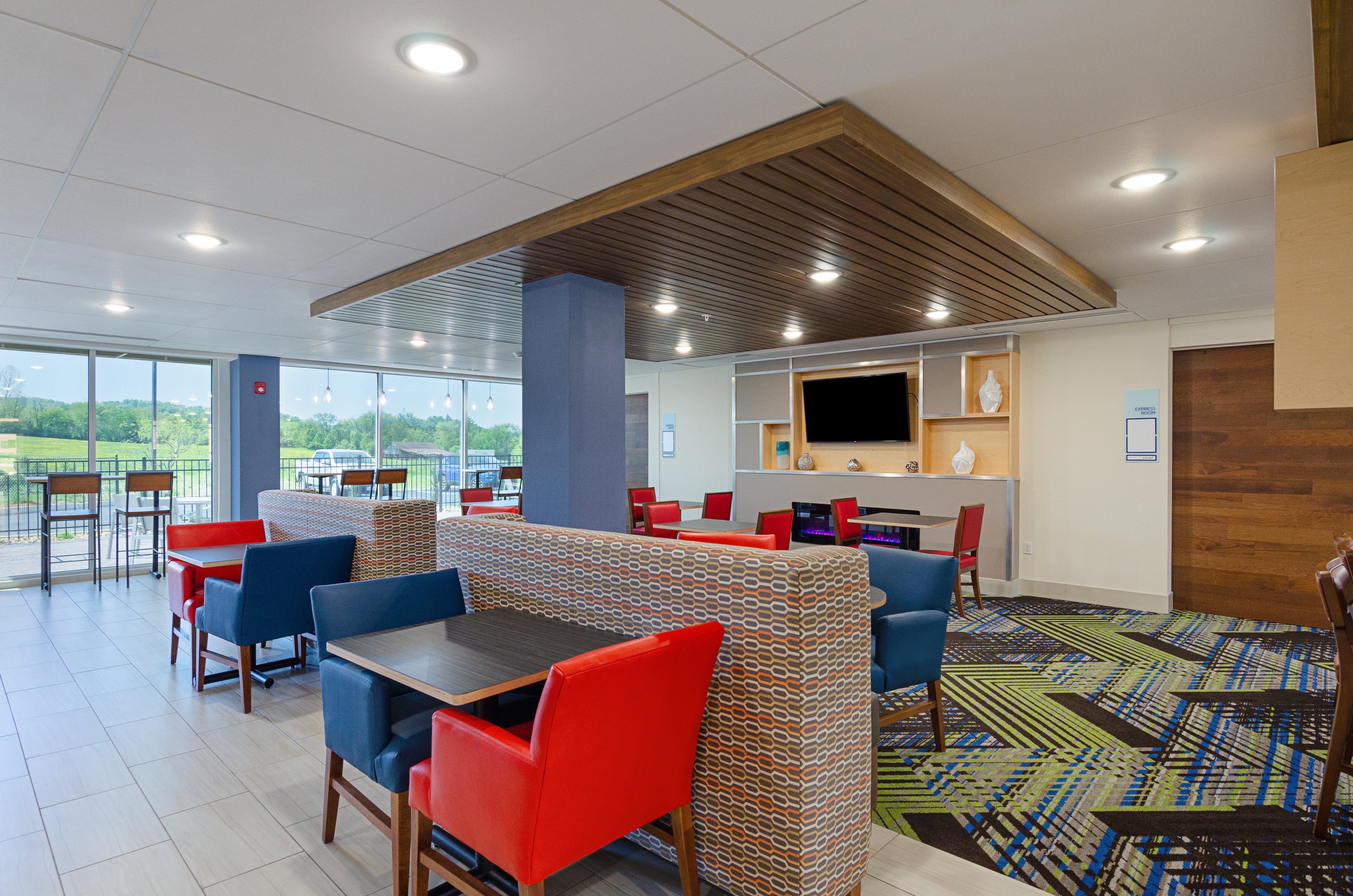 holiday inn express and suites abingdon an ihg hotel