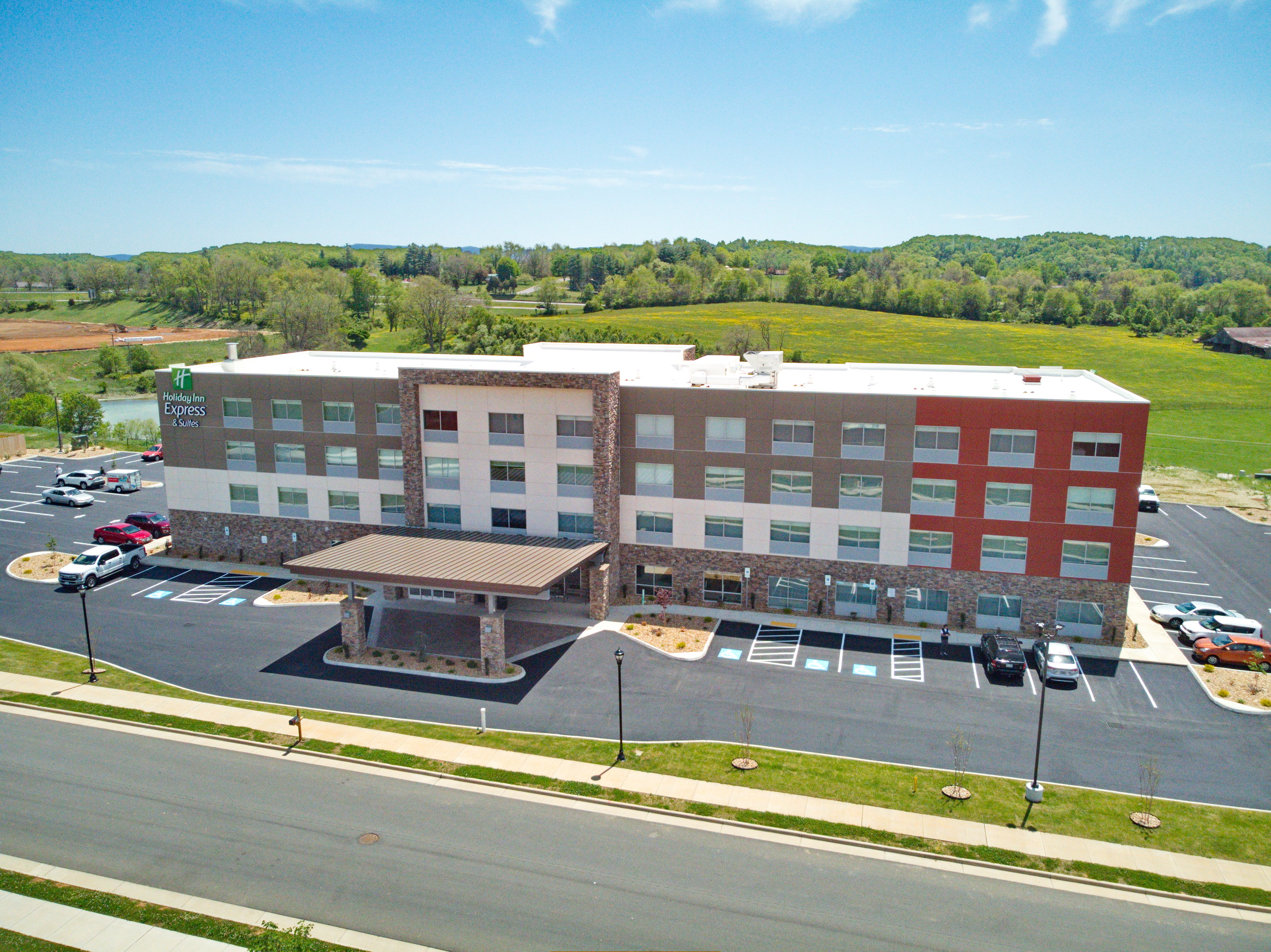 holiday inn express and suites abingdon an ihg hotel