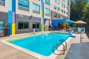 tru by hilton asheville blue ridge parkway