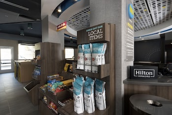 tru by hilton asheville blue ridge parkway