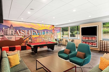 tru by hilton asheville blue ridge parkway