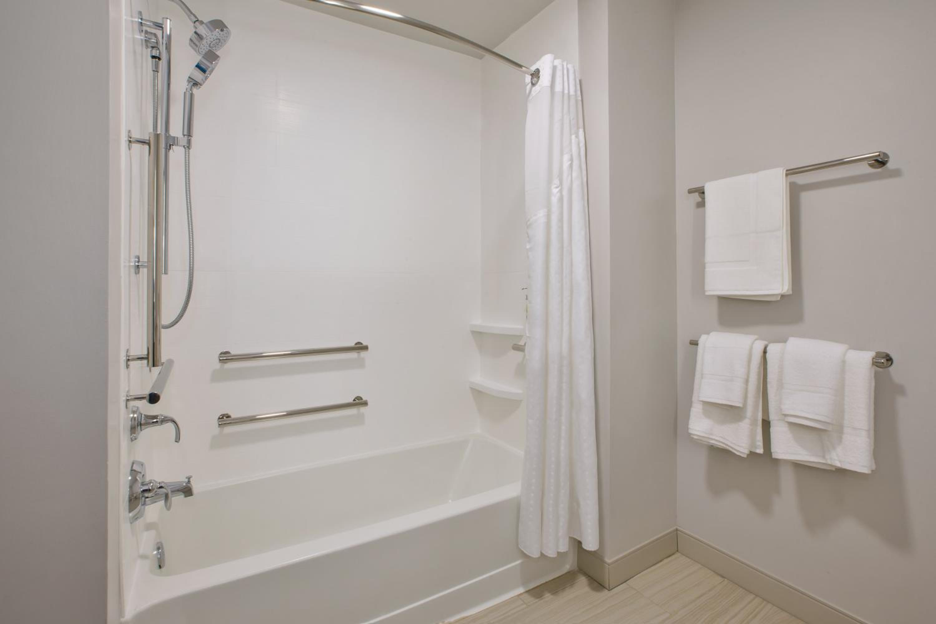 holiday inn express and suites wooster an ihg hotel