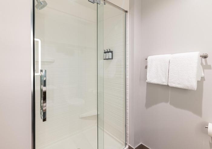 avid hotel summerville an ihg hotel