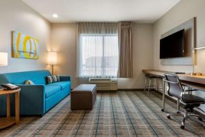 mainstay suites carlsbad south