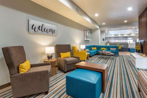 mainstay suites carlsbad south