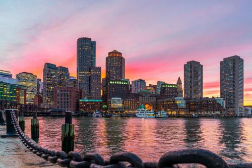 avid hotel boston logan airport revere