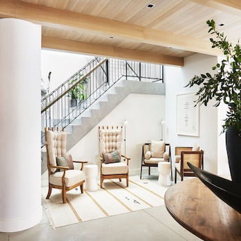 The Rockaway Hotel,Long Beach>>Atlantic Beach,4 star