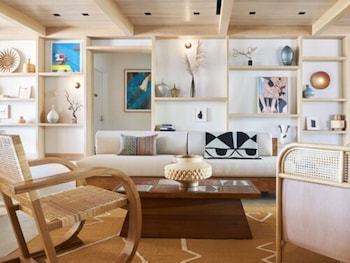 The Rockaway Hotel,Long Beach>>Atlantic Beach,4 star