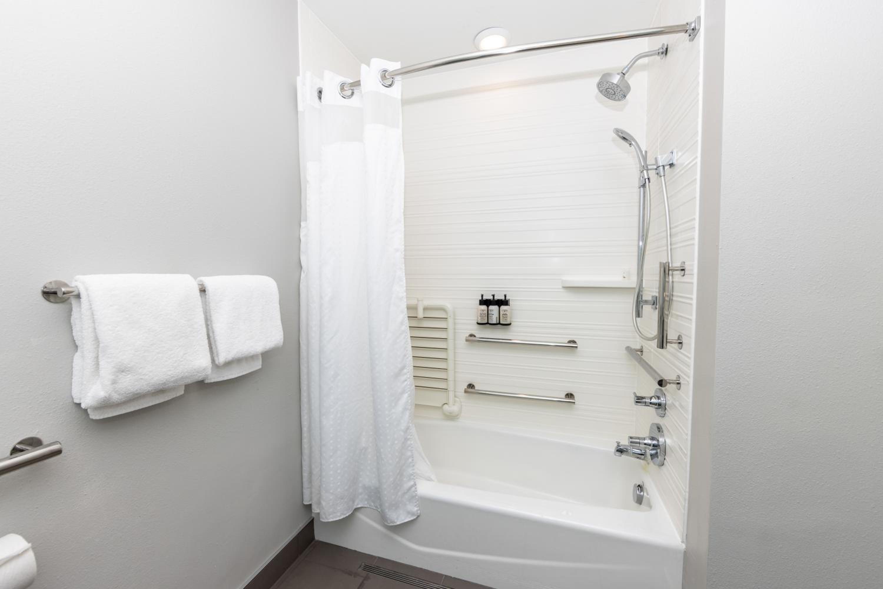avid hotels denver airport area an ihg hotel