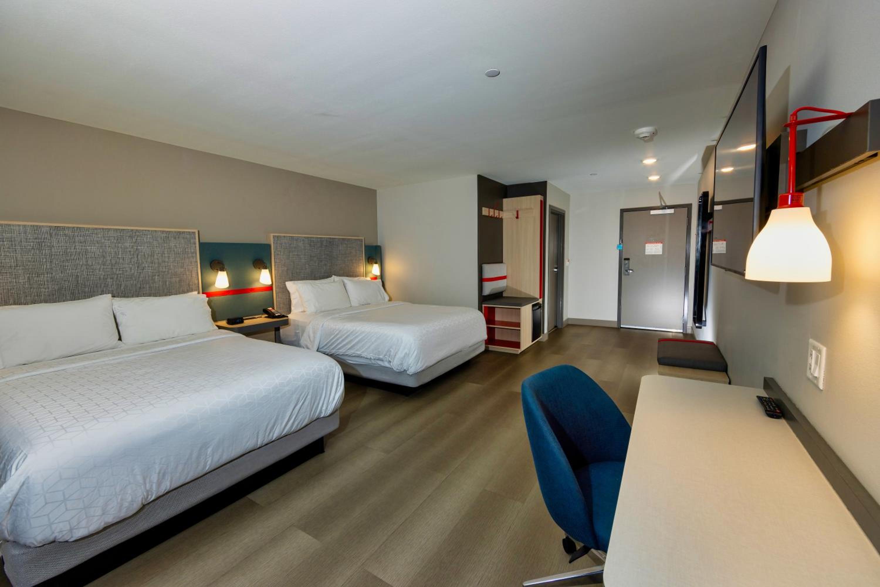 avid hotels denver airport area an ihg hotel