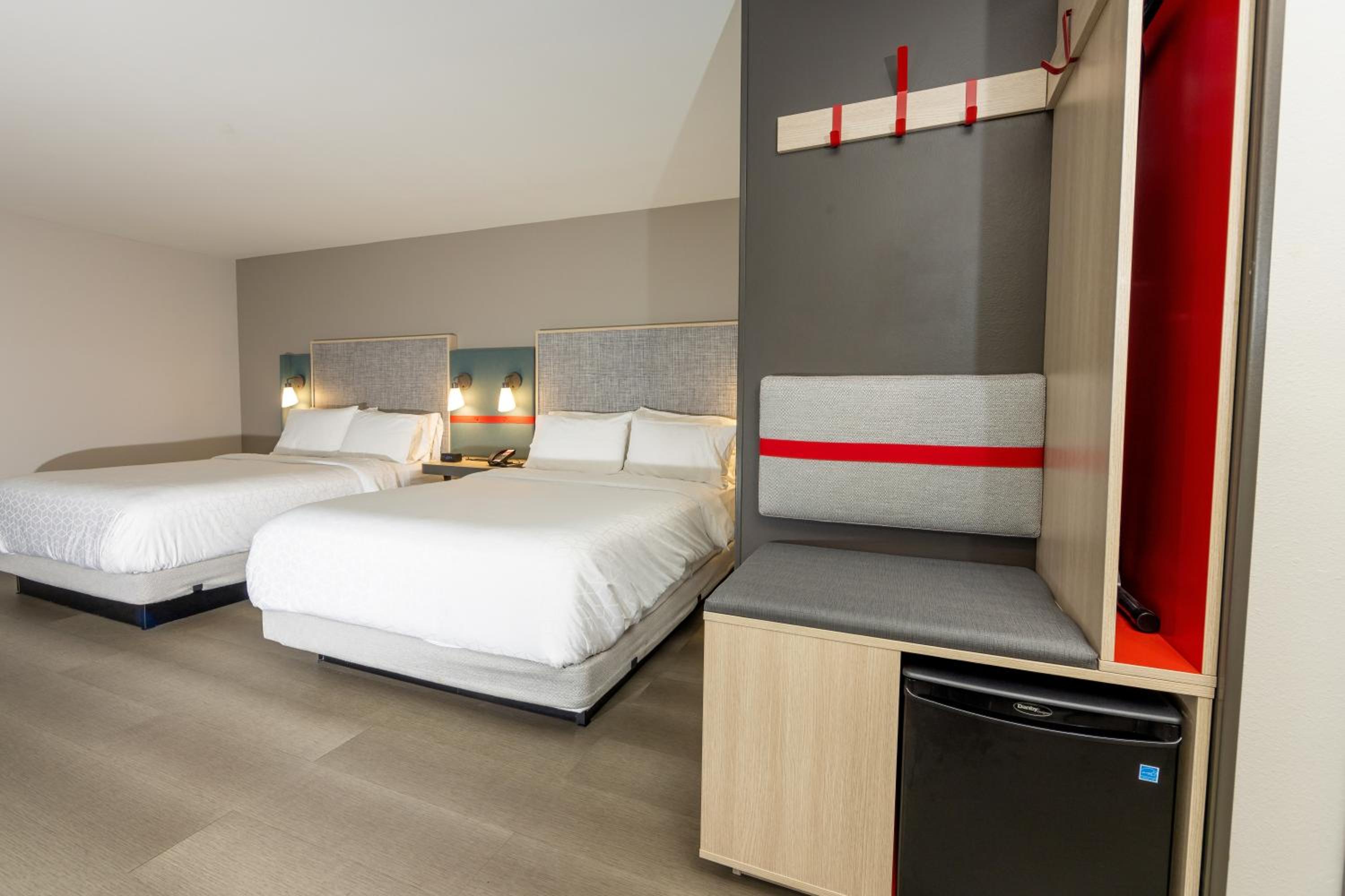 avid hotels denver airport area an ihg hotel