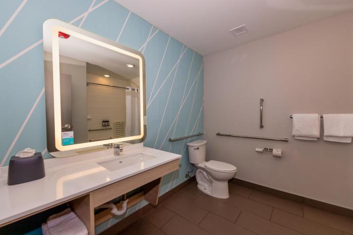avid hotels denver airport area an ihg hotel