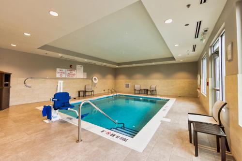 avid hotels denver airport area an ihg hotel