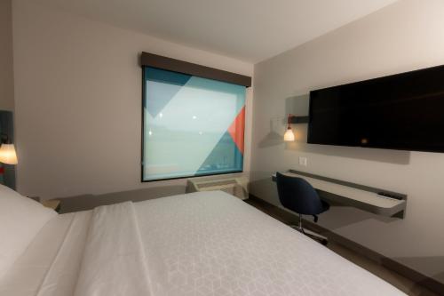 avid hotels denver airport area an ihg hotel