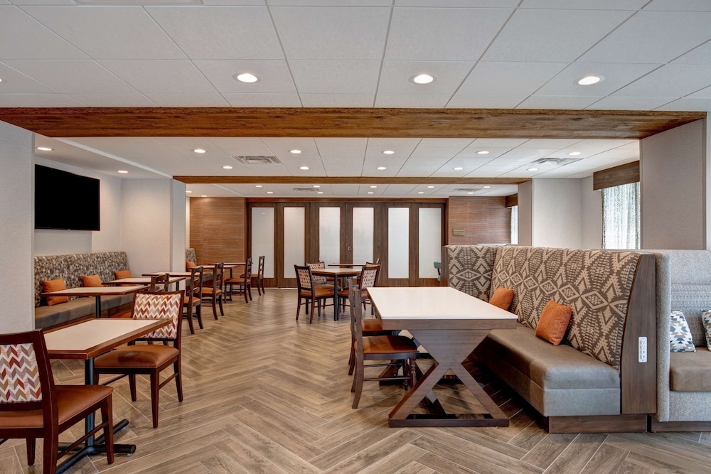 hampton inn santa fe south