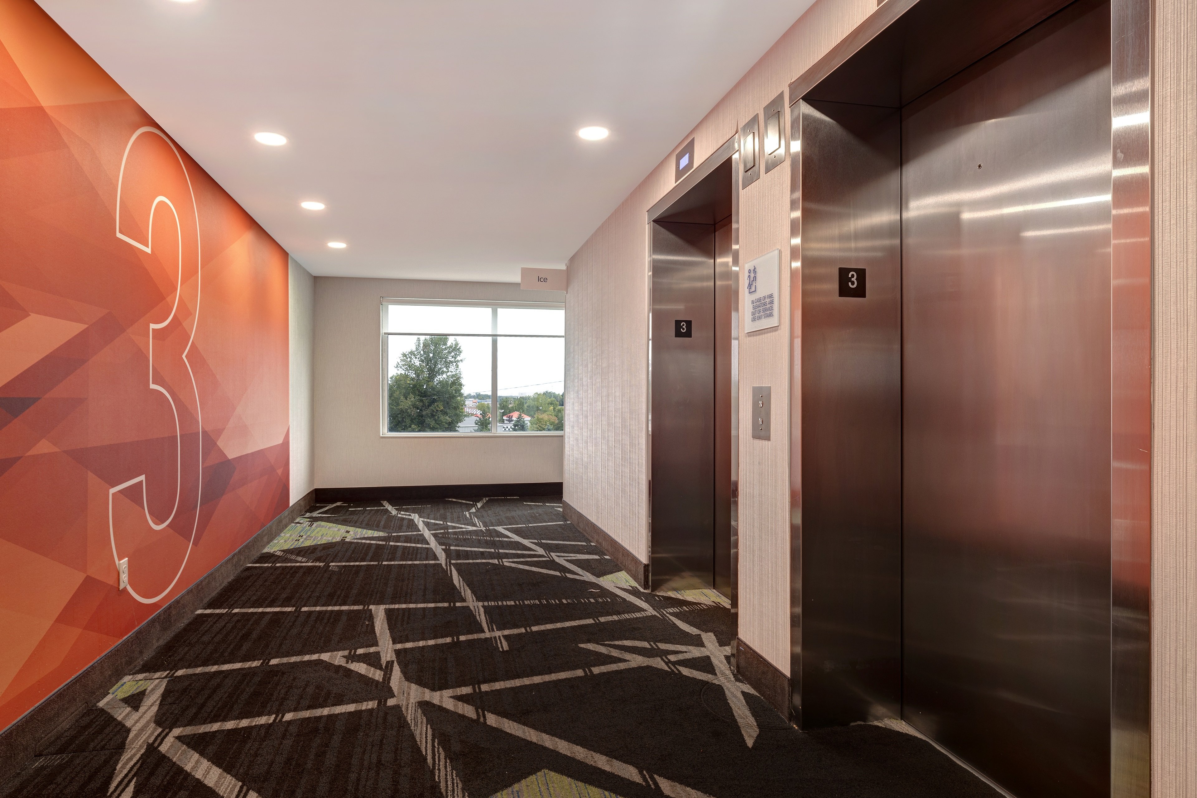 holiday inn express and suites grand rapids south wyoming